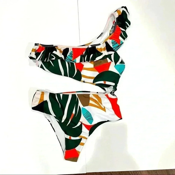 Swimsuit size L 10/12 Tropical 🌴 Floral print - Picture 1 of 4